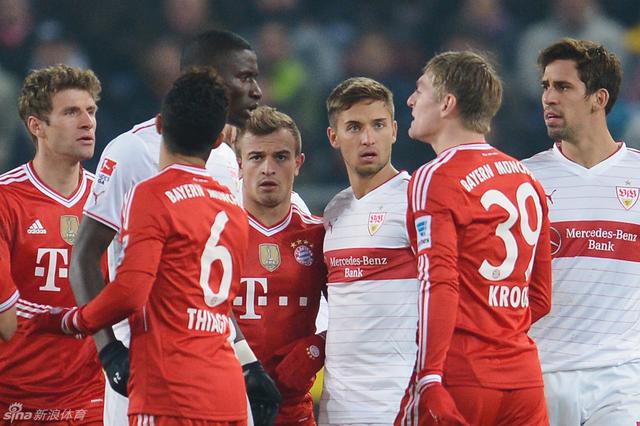 在此场比赛 在此场比赛