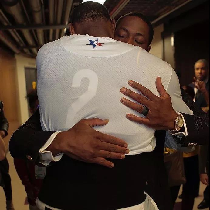 巨大的牌桌 巨大的牌桌