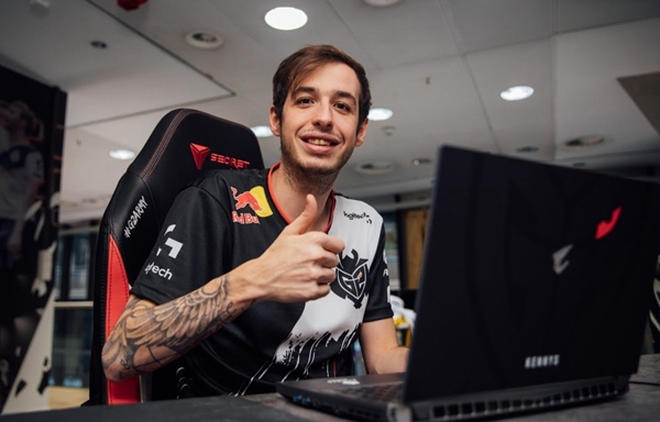 瓦尼亚的价 瓦尼亚的价