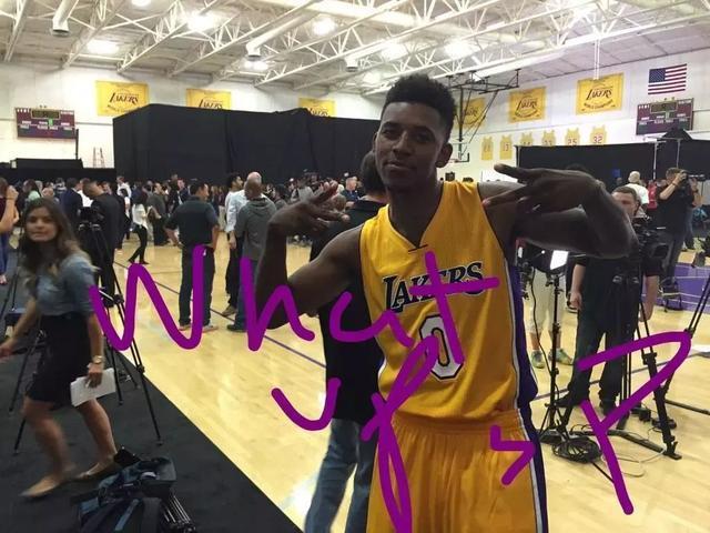 敌方装甲的 敌方装甲的